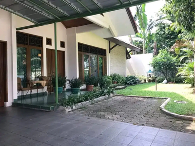 Dijual Rumah Asri Kav AL Duren Sawit Jakarta Timur