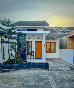 DIJUAL RUMAH CANTIK FULL FURNISH MURAH DAERAH PRAMBANAN JK12294