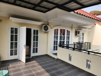 Dijual rumah cantik siap huni di Cluster Taman Puspa