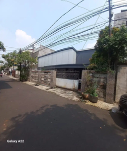 Dijual Rumah Hitung Tanah, Lokasi Strategis Di Jakarta Selatan