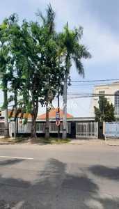 Dijual Rumah Lama dan Tanah Strategis di Raya Kartini Surabaya Pusat