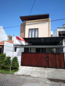 Dijual Rumah Modern Minimalis 2 Lantai Tenggilis Mejoyo Surabaya