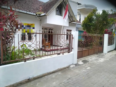 Dijual rumah murah bagus di Jalan Kaliurang, Yogyakarta