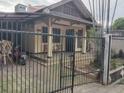 dijual rumah pribadi dikawasan komplek elit joglo jakarta barat