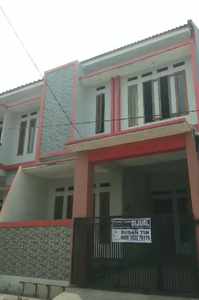 Dijual Rumah Ready Ada 2 Unit di Cluster Candrabaga, Kota Bekasi