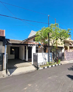 Dijual Rumah Terawat Sangat Strategis di Perum Griya Shanta, Malang