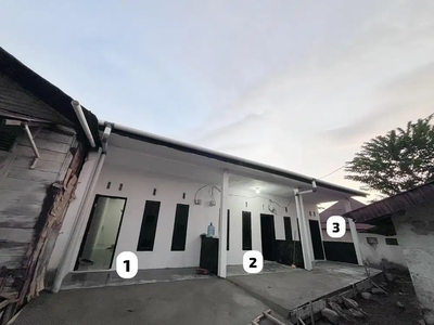 Dikontrakan 1 rumah kontrakan spesifikasi 1 KT, 1 KM, 1 Dapur, 1 RM