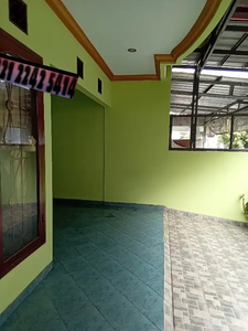 Disewa rumah baru renovasi Pondok kelapa Jakarta timur