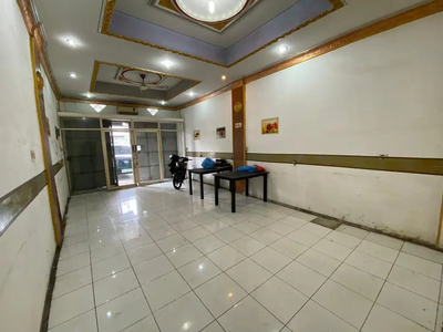 Disewakan Rumah 3.5 Lantai Daerah Jl. Pasar 3 Krakatau Medan