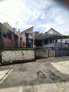 Disewakan Rumah ASRI di Komplek Graha Sariwangi Bandung Barat