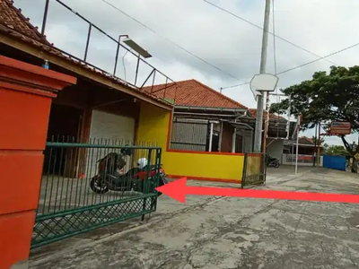 Disewakan rumah besar strategis jl. Provinsi jatinom Boyolali