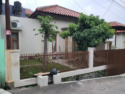 Disewakan rumah di Bumi Sariwangi 1 Bandung