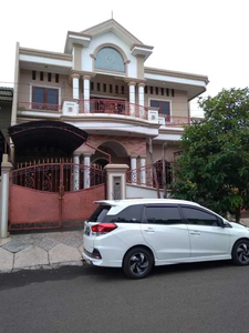 Disewakan Rumah di Harapan Indah Regency