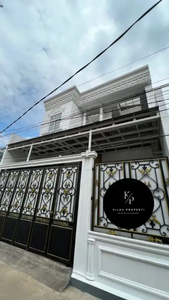 FOR SALE RUMAH CANTIK MODERN semi furnish Jagakarsa Jakarta Selatan