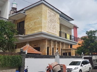 Rumah Baru Ada Kolam Renang Dijual Di Renon