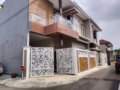 Rumah baru siap huni tengah kota Mangkubumen Solo