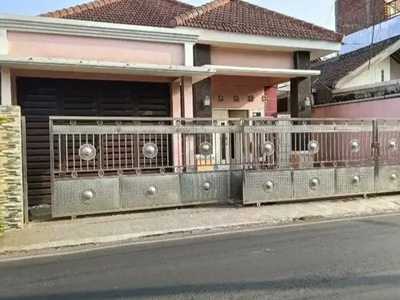 Rumah dijual di Malang 4KT+AC sukun kebonsari bakalan krajan