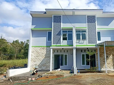 Rumah Eksklusif 2 Lantai Harga seperti Rumah 1 Lantai Lingkungan Asri