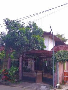 Rumah Klasik Giwangan Umbulharjo kota Jogja.PRIVATE POOL MURAH