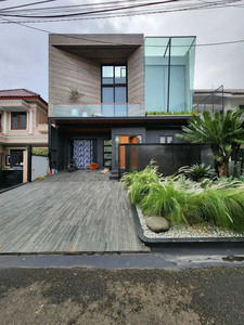 RUMAH MEWAH, BRAND NEW, 3,5 LANTAI, HIGHT QUALITY DI PONDOK INDAH