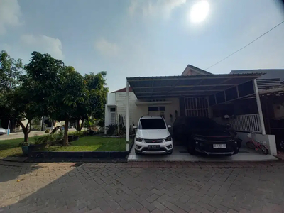 Rumah mewah dijual lengkap fasilitas di colomadu