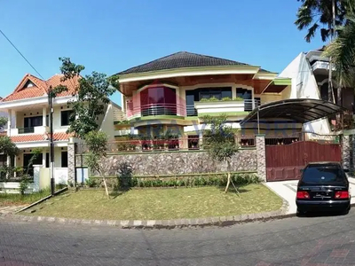 Rumah mewah disewakan di Araya Blimbing Malang