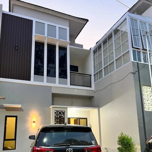 rumah modern dua lantai pudak payung