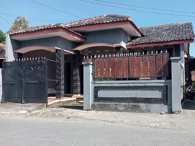 RUMAH MURAH STRATEGIS TEPI JALAN ASPAL AREA MEJING GAMPING