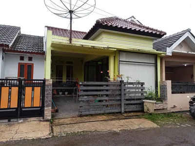 Rumah Perum Taman Asri Ciaul Sukabumi Baru Renovasi