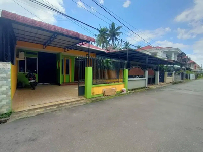 Rumah sewa Purnama ada 3 Kamar 2 WC + ada 1 AC (Pusat Kota)