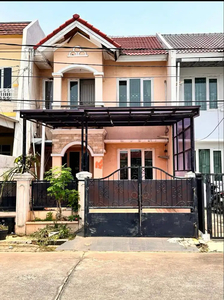 Rumah siap huni dua lantai di Gading Arcadia, kelapa Gading Jakarta