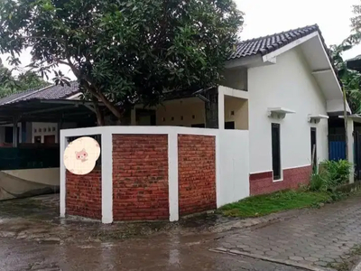 RUMAH SUPER MURAH AREA BARAT PASAR GODEAN SLEMAN