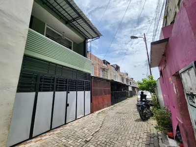 Rumah Townhouse di Daerah Amir Hamzah