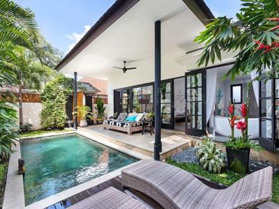 Sewa Villa Honeymoon 1 Kamar di Seminyak Bali - BVI43710