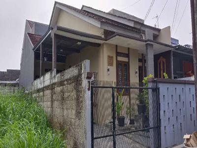 Di jual rumah siap huni