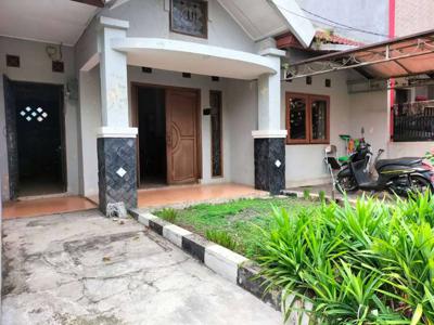 Dijual Rumah Luas Komplek Bumi Adipura Gedebge Dekat Summarecon