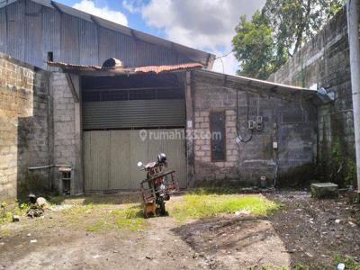 Dikontrakkan gudang pinggir jalan utama Keboiwa Denpasar