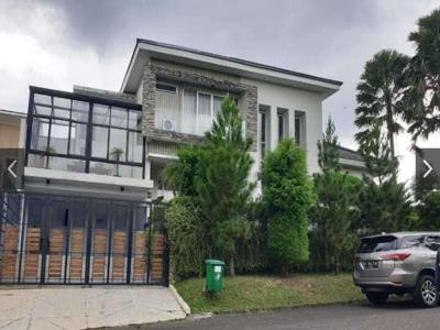 Disewakan Rumah dengan Kolam Renang di Imperial Golf Sentul City