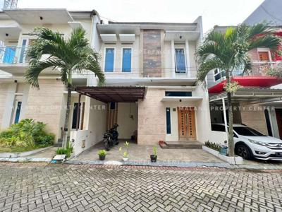 Jual rumah jalan papa-papa soekarno hatta malang