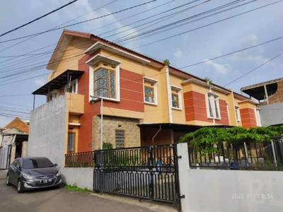 RUMAH CLUSTER DEKET POLBAN SARIJADI. NEGO