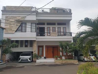 Rumah Cluster 3 Lantai Siap Huni di Cilangkap,Cipayung Jakarta Timur