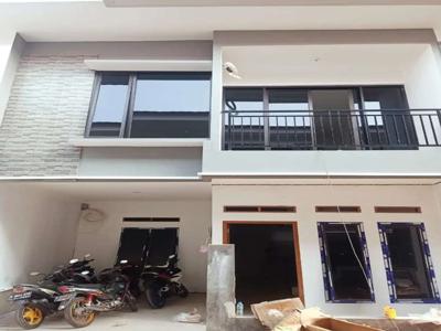 Rumah dijual di bintara dekat ke stasiun cakung tol bintara