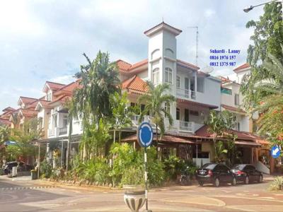 Rumah Hook dijual Bukit Gading Mediterania Kelapa Gading Jakarta Utara