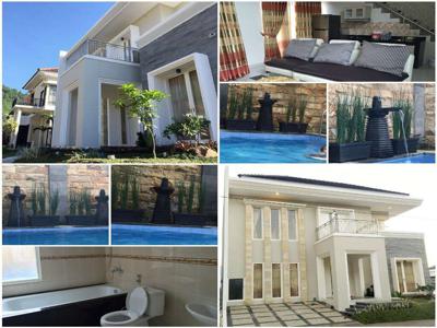 Rumah Villa Full Furnished Plus Kolam Renang Super Strategis di Kota B