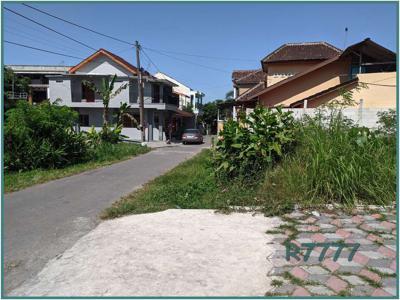 Tanah Jogjakarta, Area Jl Kaliurang Km 10, Lingkungan Perumahan