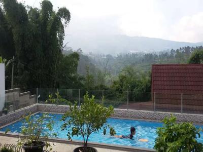 private villa dengan pool di lembang bandung