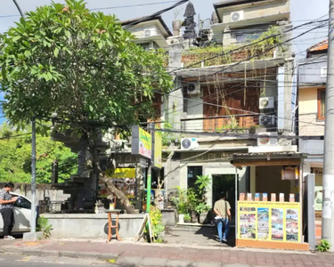 *RUMAH USAHA MURAH DI 0 JALAN RAYA DEPAN PANTAI TANJUNG BENOA BALI*