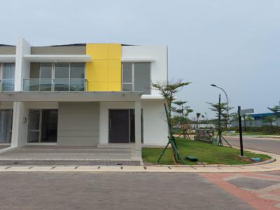 Rumah 2 Lantai Luas 90m2 Type 2+1KT di Cluster Magenta PIK2 Tangerang