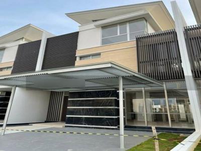 RUMAH CHOPIN 10x20,LANTAI MARMER,MINIMALIS,3 LANTAI,SELATAN