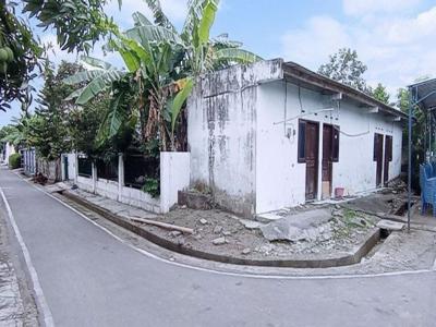 Rumah hitung harga Tanah dekat Lapangan Tohudan, Colomadu.